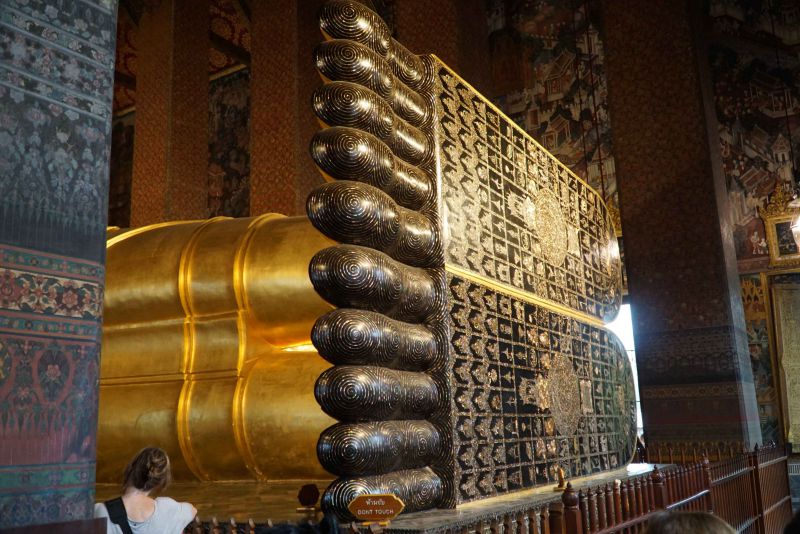 Stopover Bangkok liegender Buddha